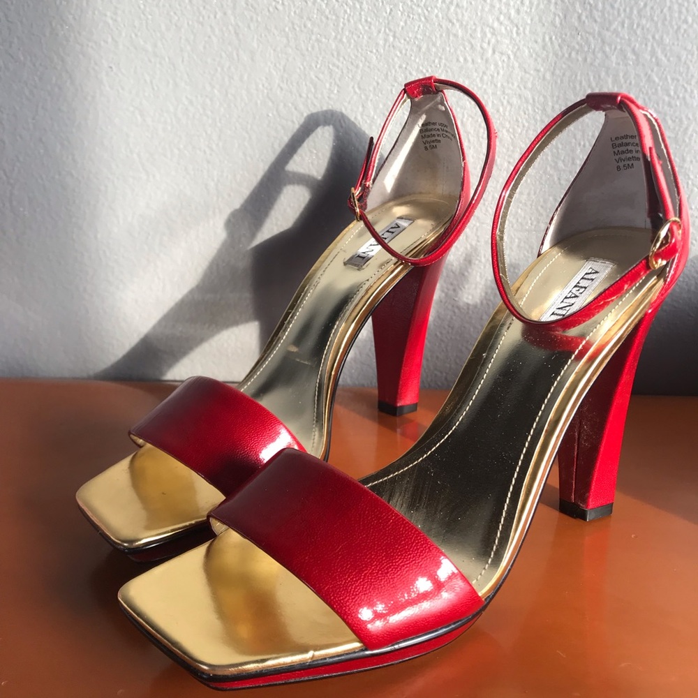 Candy Apple 🍎 Red Heels